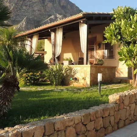 Villa Ade Custonaci