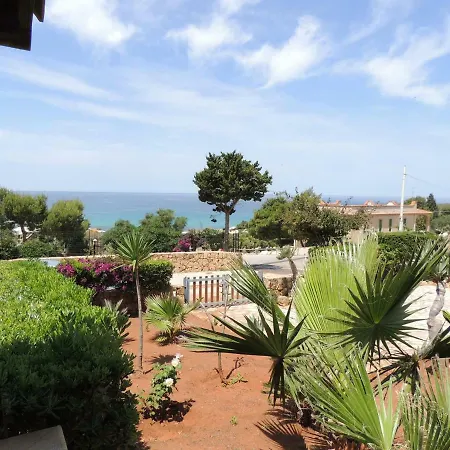 Ade Villa Custonaci