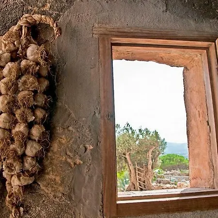 Ade Villa Custonaci